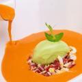 Salmorejo cordobés con helado de albahaca
