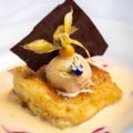 Torrija de helado con leche merengada